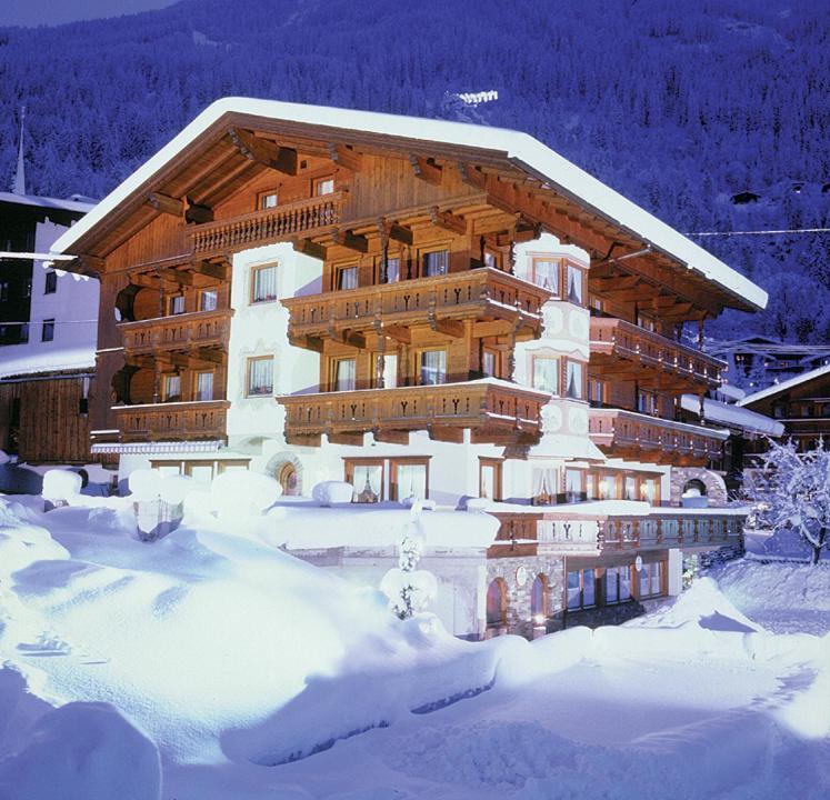 Hotel Blizz Finkenberg Luaran gambar